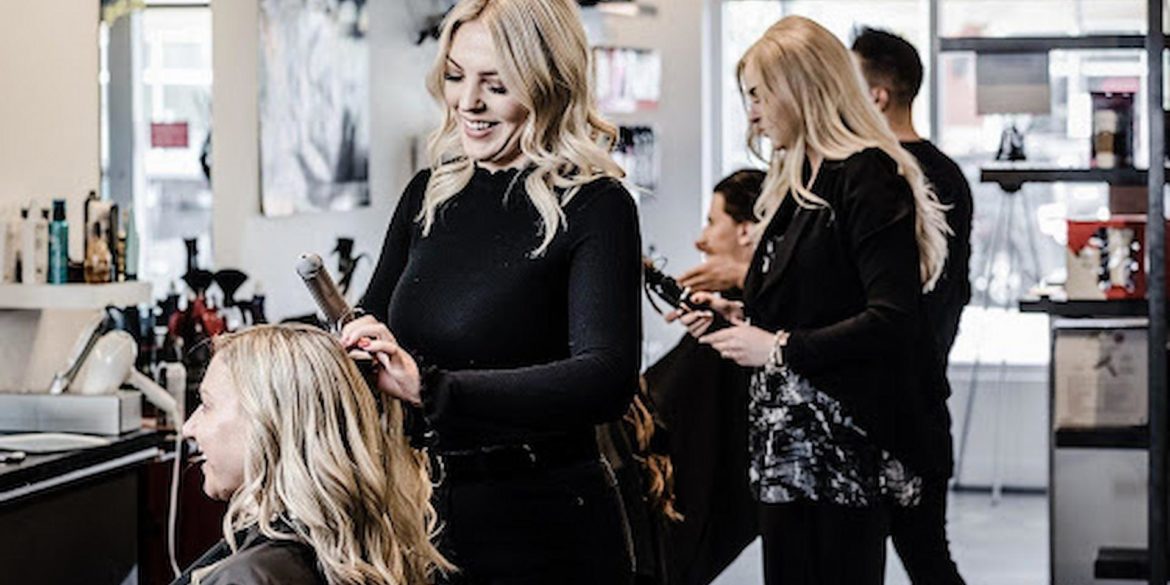 How To Know Whether A Hairdresser Is Qualified Or Not